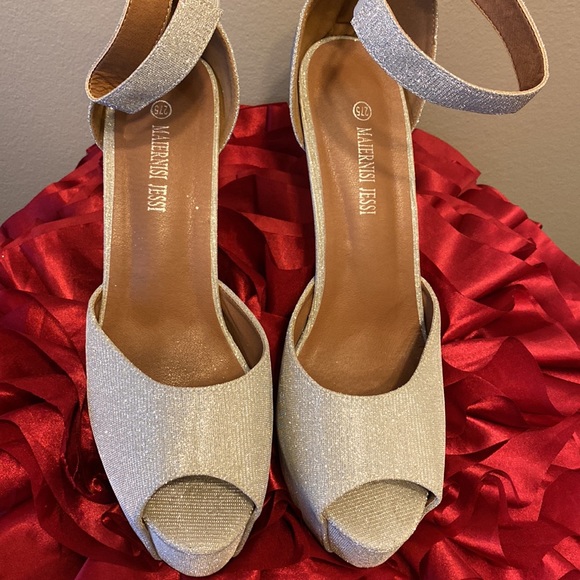 Silver Glittery Dress Ankle Shoes - Picture 5 of 5